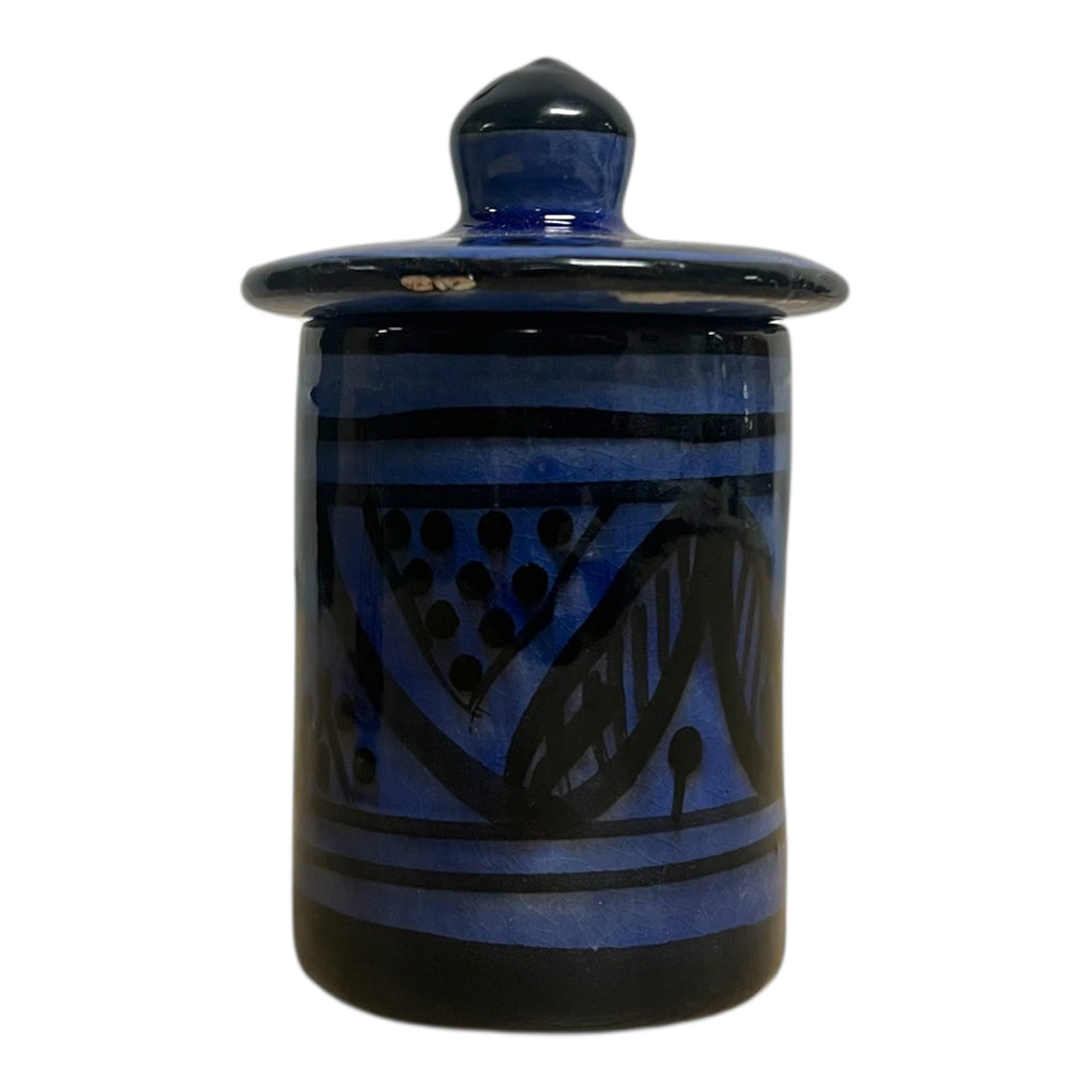 traditional-terracotta-moroccan-spice-container-dark-blue-geometric-pattern