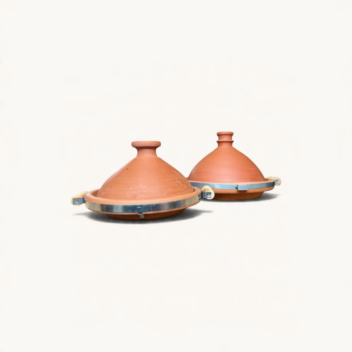 unglazed-natural-moroccan-tagine-wood-handle-removable-metal-plate - 8
