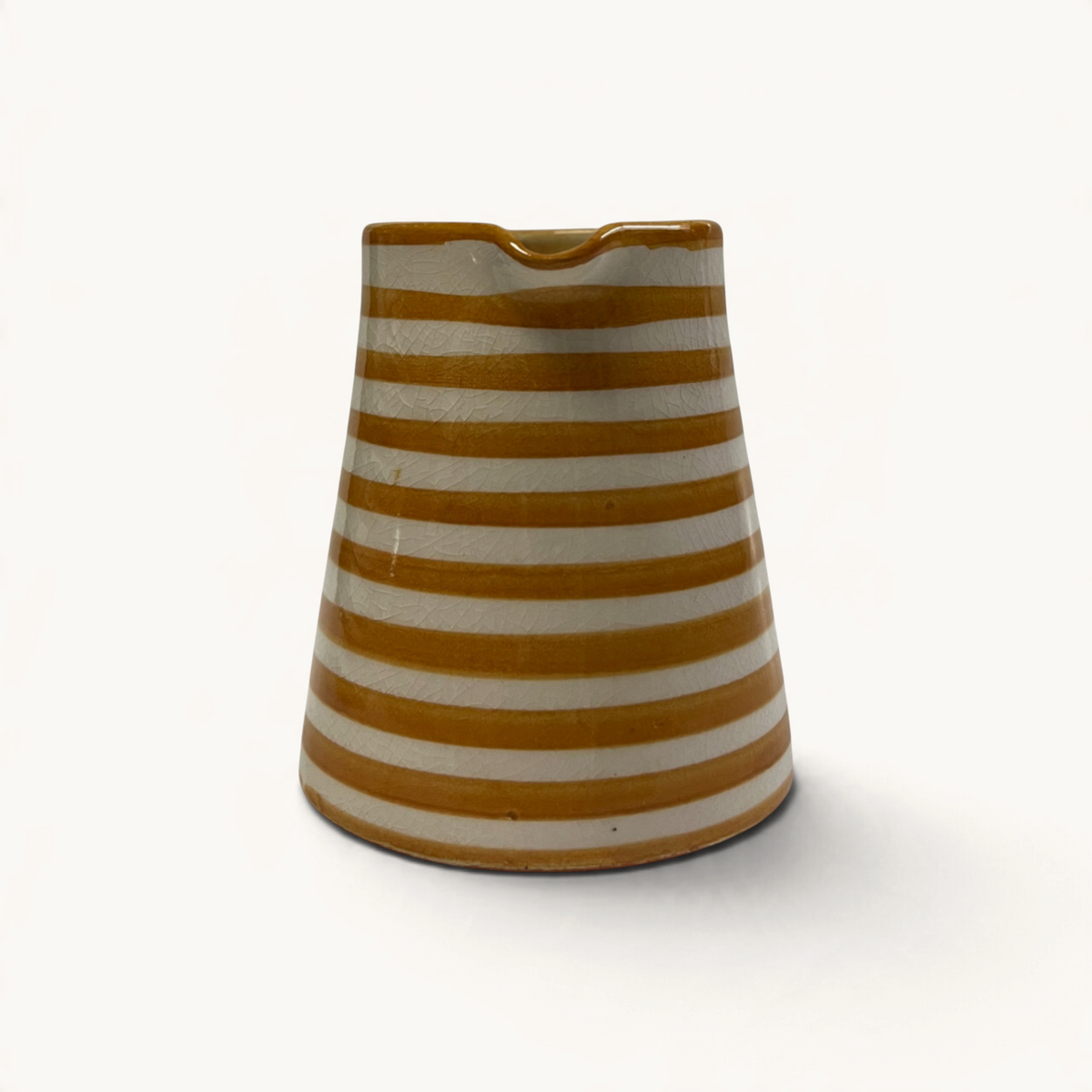 Pichet à lait TUYYA rayé jaune et blanc au design vintage en céramique pour un service élégant à table