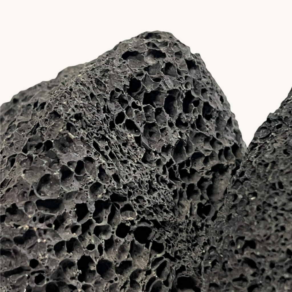 Pierre ponce volcanique noire tuyya extra-large à texture rugueuse pour exfolier les pieds en douceur