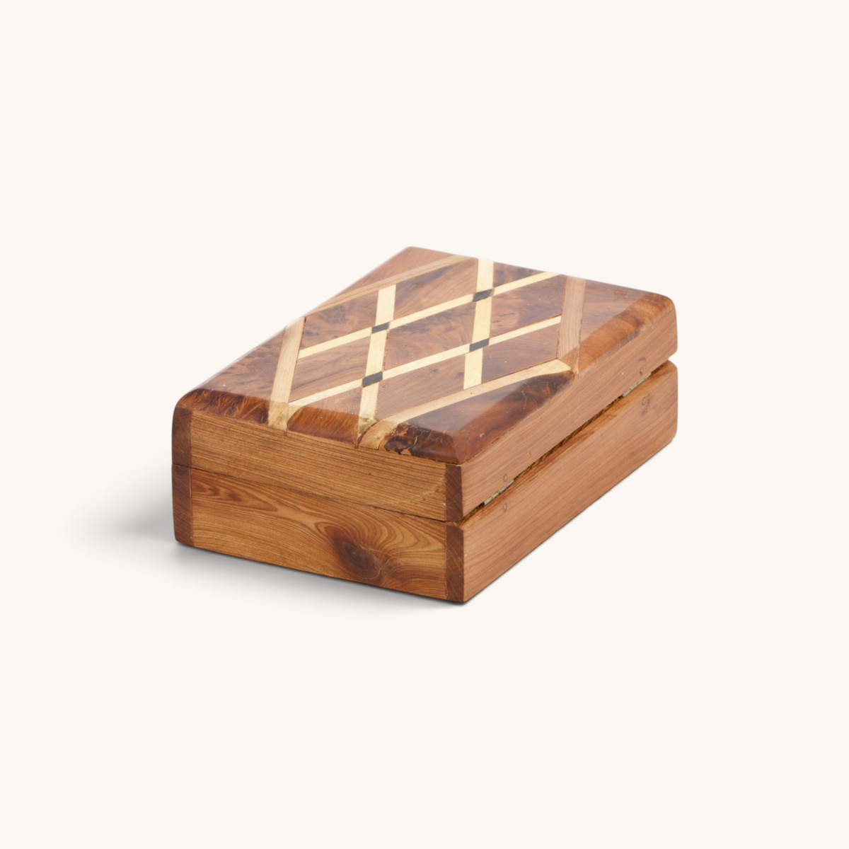 An elegant rectangular Thuya Woodbox featuring a lemon wood and mahogany inlaid diamond pattern, crafted from the richly-grained thuya root's wood by TUYYA.