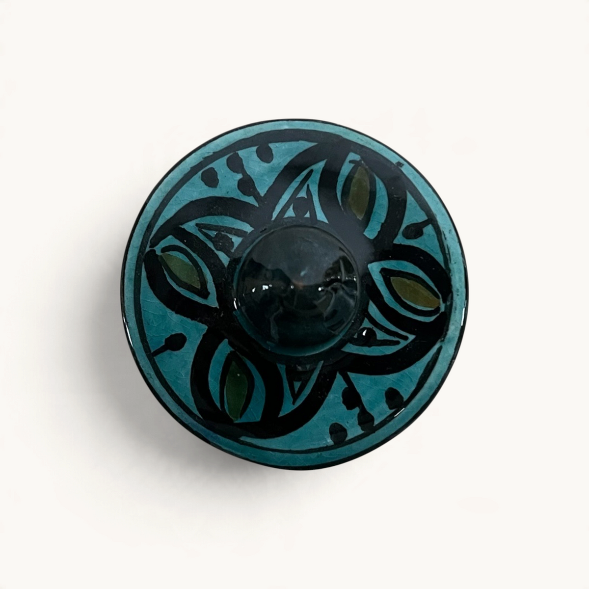 traditional-terracotta-moroccan-spice-container-dark-green-arabic-design