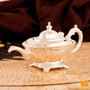 TUYYA silver-plated Manchester British Time Moroccan teapot with ornate legs, medium size